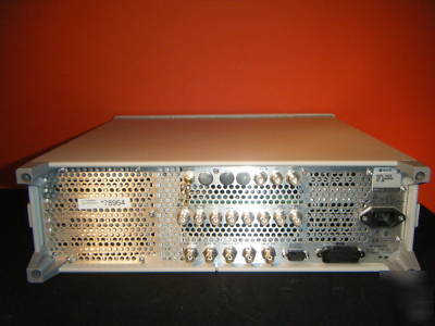 Hp agilent E4431B digital rf signal generator (reduced)