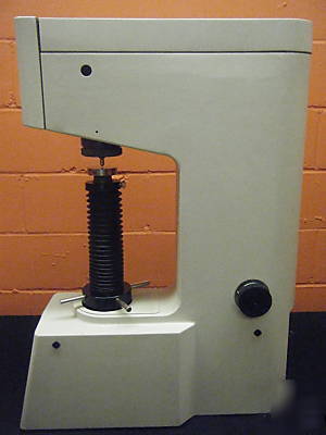 Leco rt-240 rockwell hardness tester (reduced )