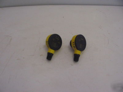 Matched pair ultrasonic tranducers no leads 12-30V used