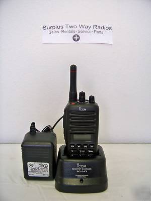 Icom ic-F43TR uhf radio 4 watt police fire 250 channel