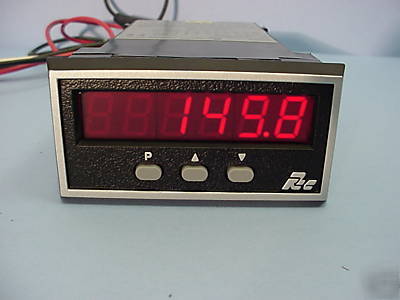 Digital dc voltmeter red lion IMD1 2 20 200 dc volts 