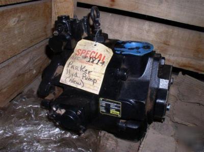 Parker hydraulic pump (unused); 2,000 psi, 65 gpm pvv