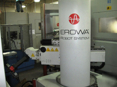 Erowa robot system with carosel and loading station