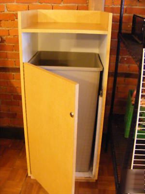 Indoor trash receptacle w/tray shelf & inside can liner