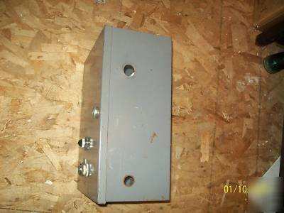 Size 0 & 00 magnetic motor starters in cabinet by a & b