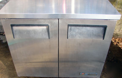 True stainless steel refrigerator tuc-36