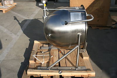 New legion wall mount 30 gallon soup steam kettle - nsf