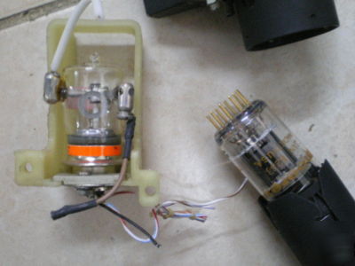 Hf antenna coupler motorized variable vacuum capacitor