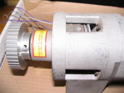 Pulley belt drive with clutch and brake