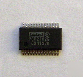PCM2702 usb 16-bit stereo audio dac ic 105DB snr stereo