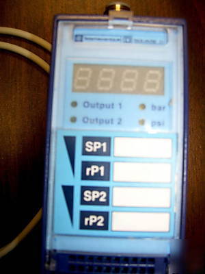 Programmable pressure switch type: xmlf 400D2039