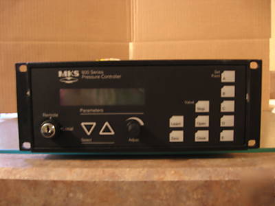 Mks 600 series pressure controller used