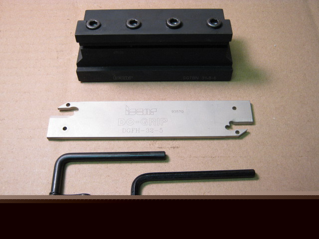 New iscar - cut off/ groove blade & block & inserts