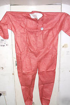 Tyvek pro-tech type 5/6 disposable overalls medium red