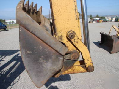 1986 ford 555B loader backhoe