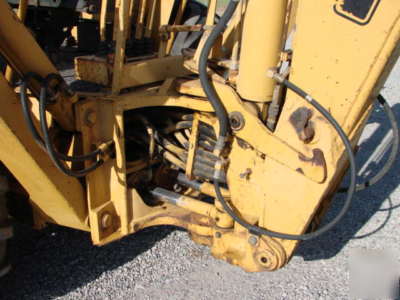 1986 ford 555B loader backhoe