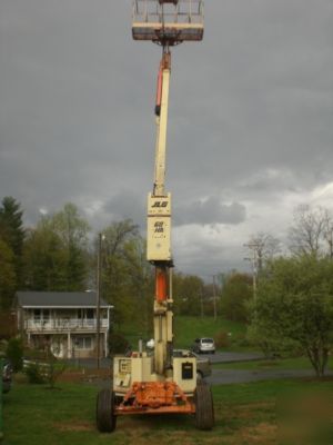 Jlg 60HA 60' articulating boom man aerial lift 