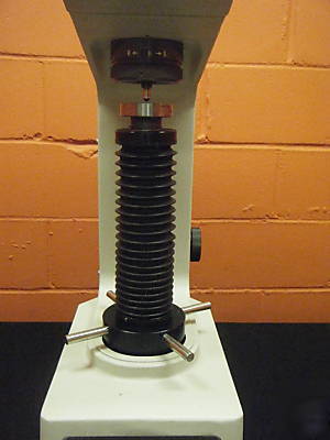 Leco rt-240 rockwell hardness tester (reduced )