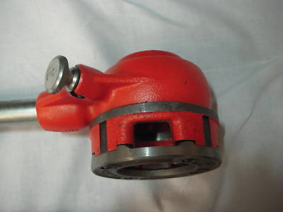 Ridgid 12-r T2 hand pipe threader w/2