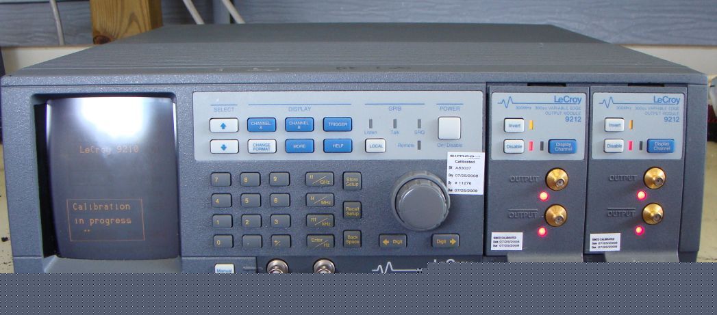 Lecroy 9210 pulse generator with two 9212 modules