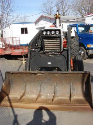 1979 case 1070 agri-king tractor with front loader