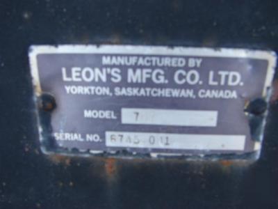 1979 case 1070 agri-king tractor with front loader