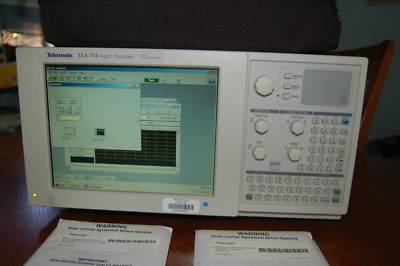 Tektronix TLA714 with TLA7N4 module