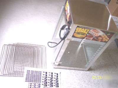 Wisco pizza, bread, pretzel, churro, cookie food warmer