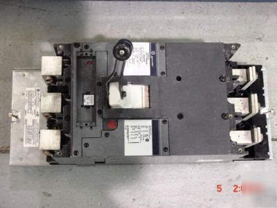 Ge spectra hi-break 800A circuit breaker SKHA36AT0800