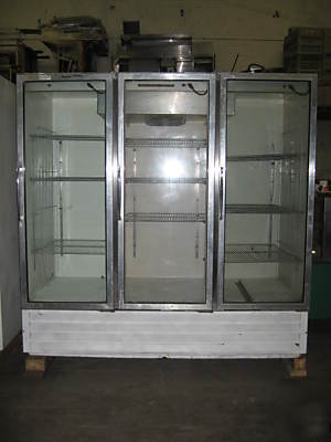 Remote freezer box - 3 door glass merchandiser freezer