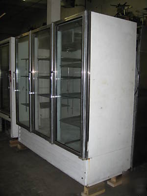Remote freezer box - 3 door glass merchandiser freezer