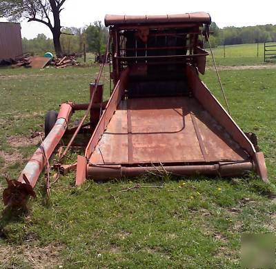 Allis chalmers antique roto baler 