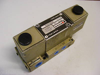 Ross W7076A2332 air solenoid valve w/500B91 sub base 