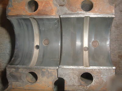 John deere b main bearing housing insert 