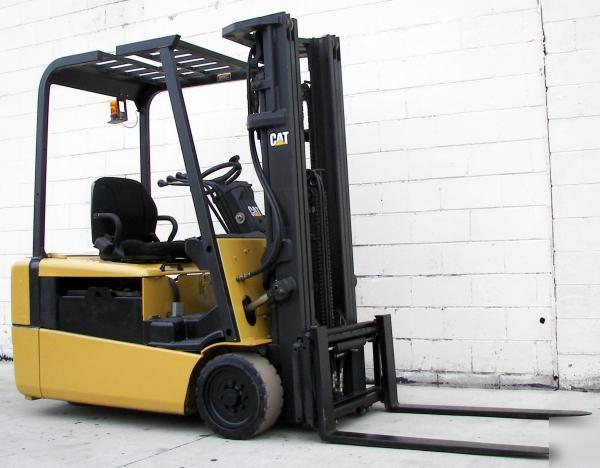 Caterpillar 4000 lb 36V electric 3 wheel forklift cat