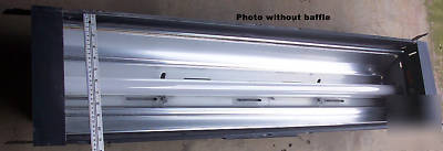 12 rectangle 4FT fluorescent light fixtures commercial