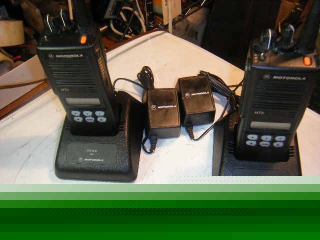 2 motorola MTX8000 800 mhz transceivers & chargers