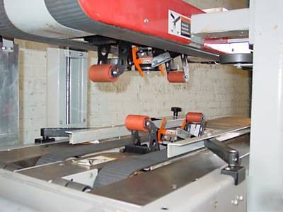3M matic model 700A top and bottom case sealer