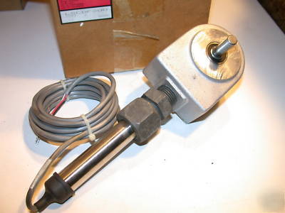 New red lion 100 ft length sensor LSCDF300
