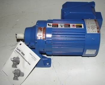 New sumitomo sm-cyclo 6000 gear motor 1/4 hp 43:1
