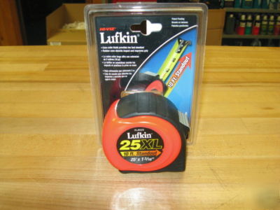 New tape measure 1-3/16