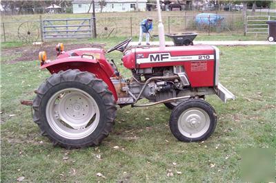 1982 massey ferguson 210 compact tractor w/ 7' blade