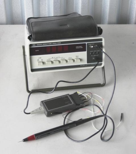 Hewlett packard hp 5004A signature analyzer with probe