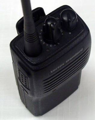 Vertex standard vx 160 uhf 2 way radio 16 channel 5 w