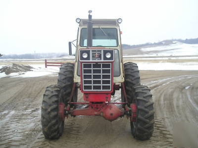 Ih international 1066 mfwd with coleman front end case 