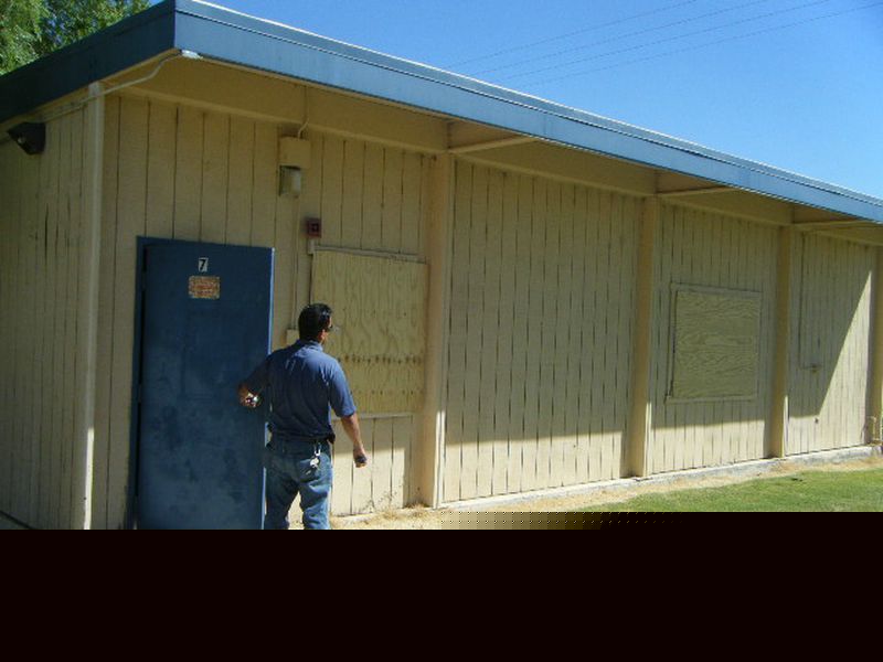 1988 del tec modular building 1280 sq feet w/ restroom