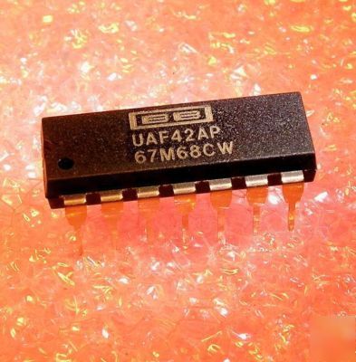 UAF42 universal active filter ic, state variable dip-14