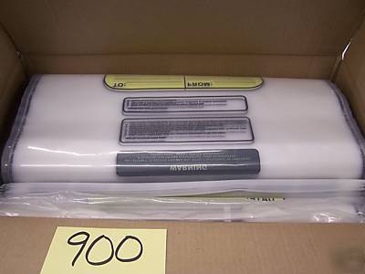 100-mmf tamper evident cash bag,20X28,clr,MMF2362035N20