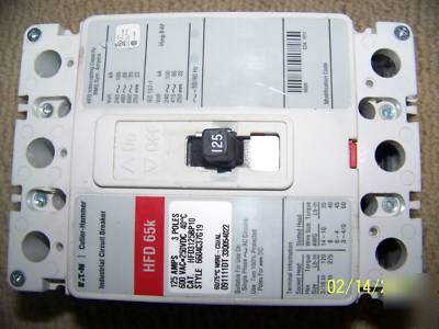 New cutler hammer HFD3125 125A 3P 600V circuit breaker 