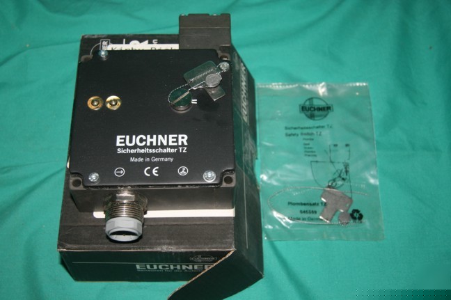 Euchner safety switch relay TZ2RE024SR6-C1638 